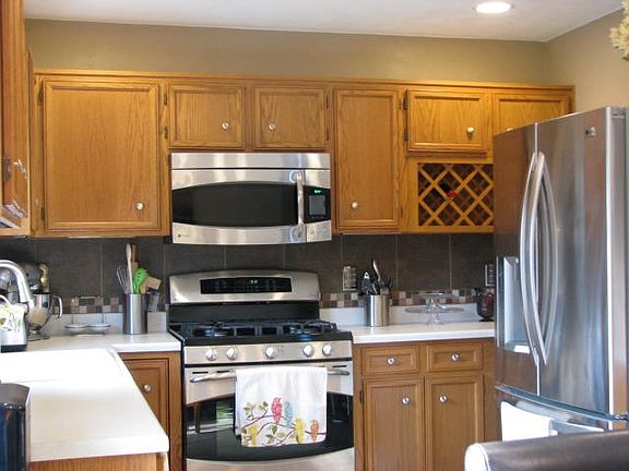 5th image of 3002 Langstone Dr