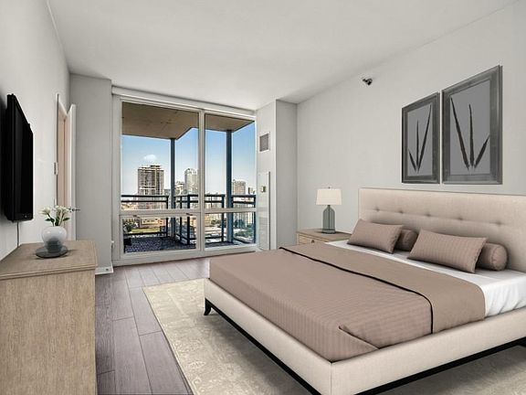 4th image of 757 N Orleans St #217