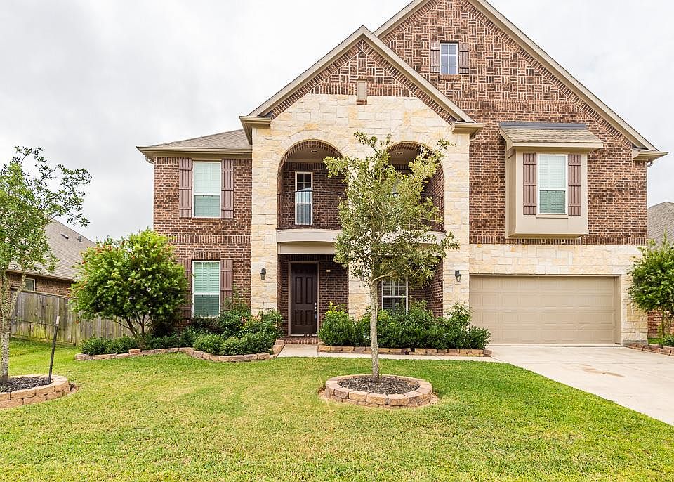 1st image of 27303 Wooded Canyon Dr