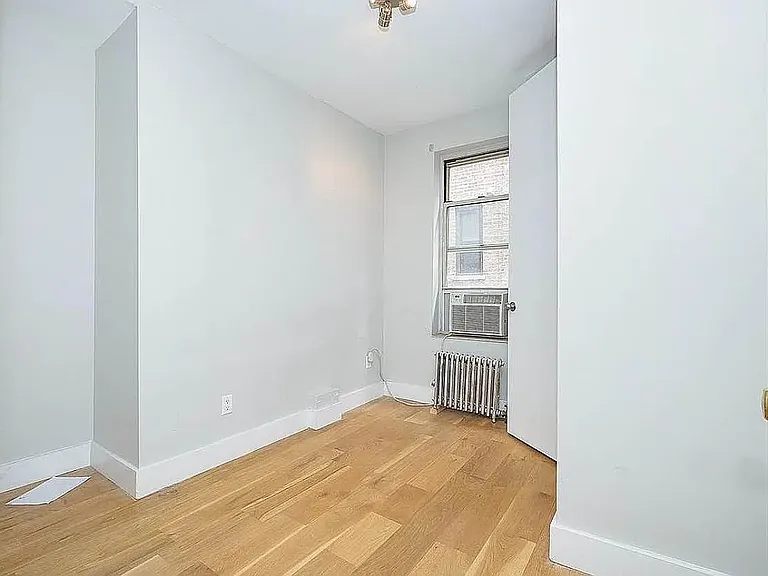 3155 Broadway #5 — Photo 7