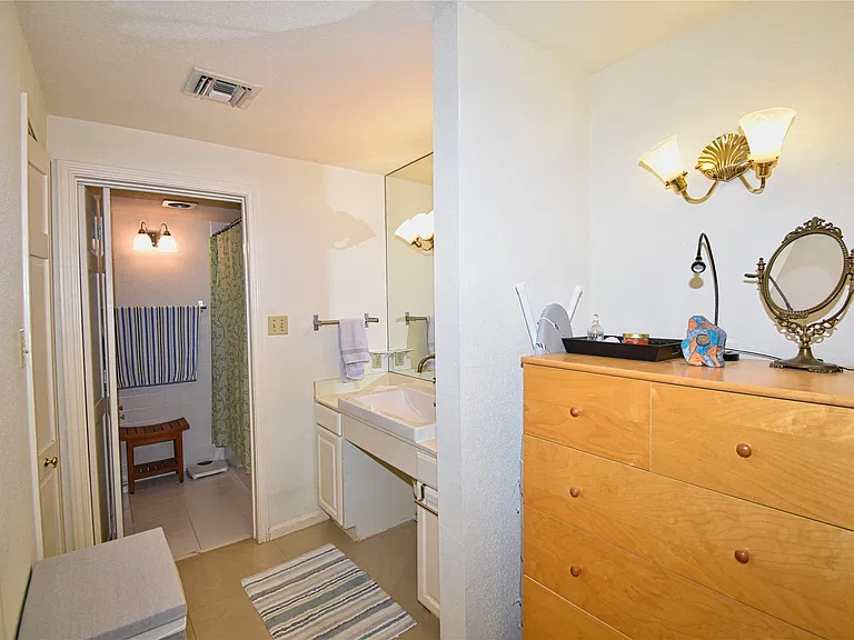 2425 Underwood St #346 — Photo 13