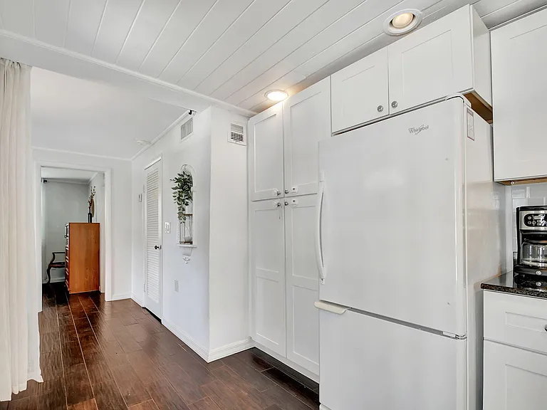 412 El Prado — Photo 50
