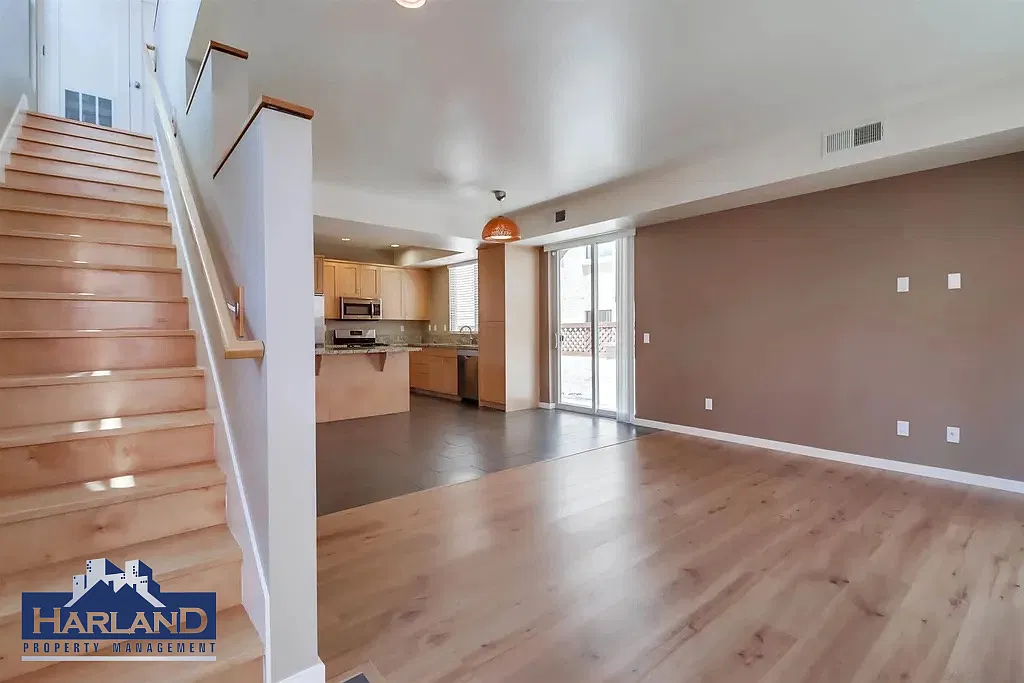 3528-3538 Indiana Street - 3538 — Photo 2