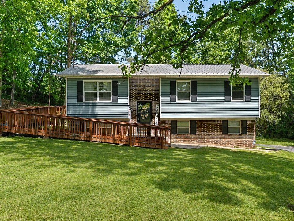 1st image of 2095 Rolling Brook Dr NE