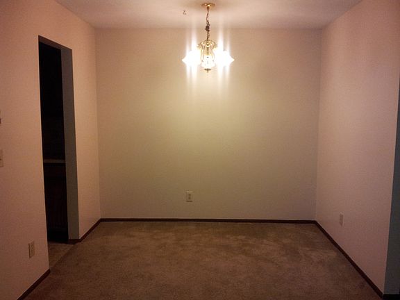3rd image of 6710 Harrison Ave APT 11