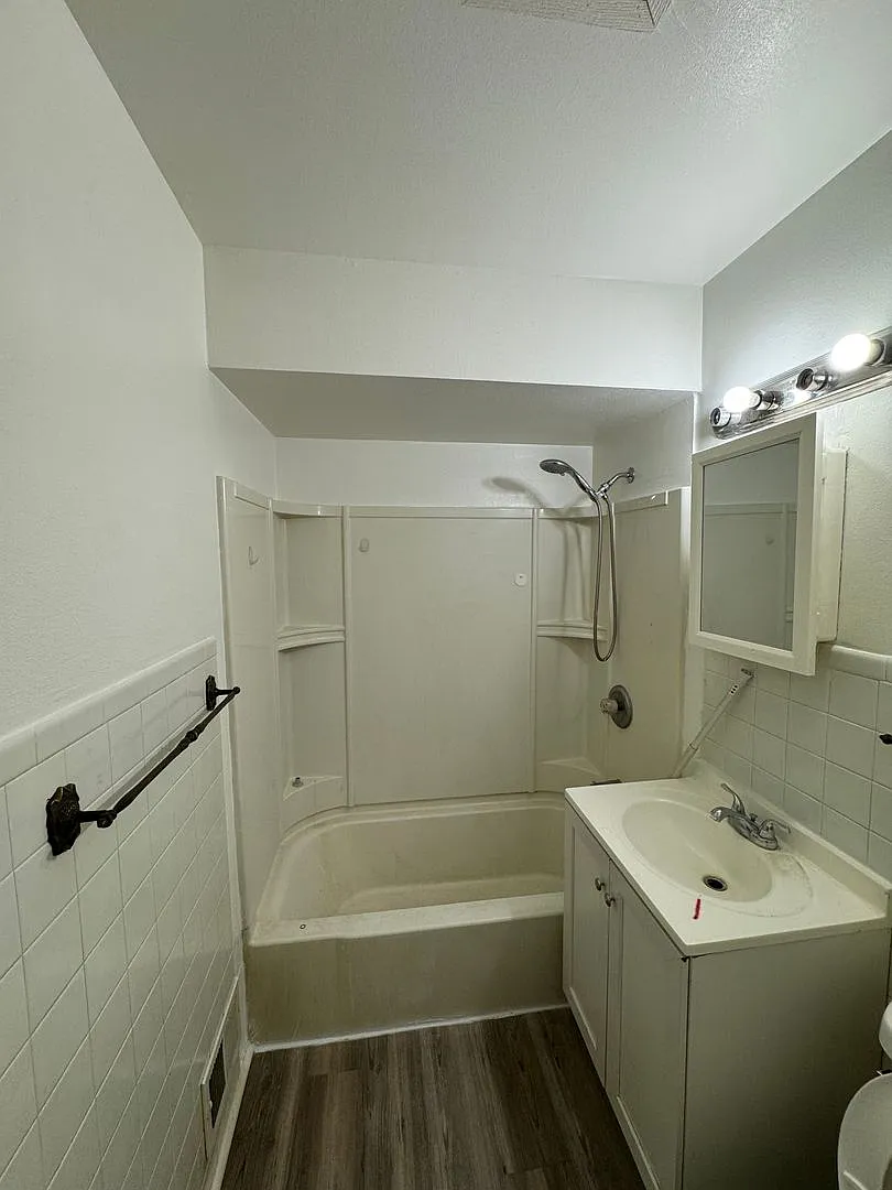 725 South 5th Street — Photo 3