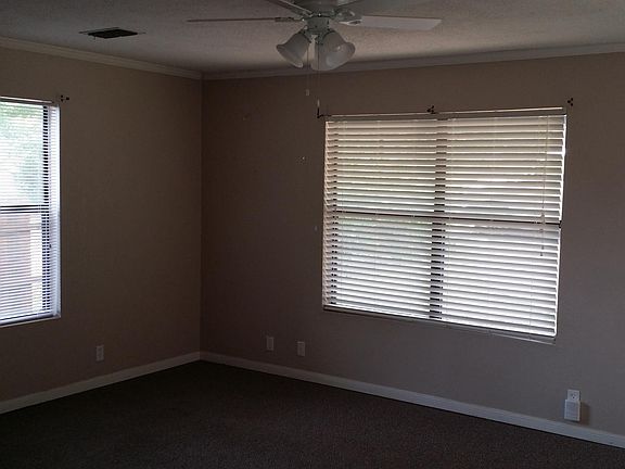 3/2 LIVING ROOM AVAIL--NOW