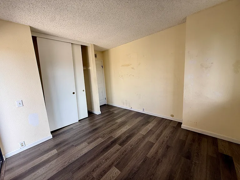 17466 Fairlie Rd — Photo 23