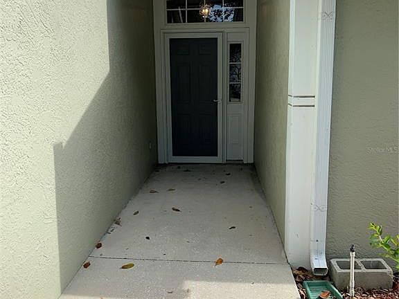 2nd image of 662 Villa Ct