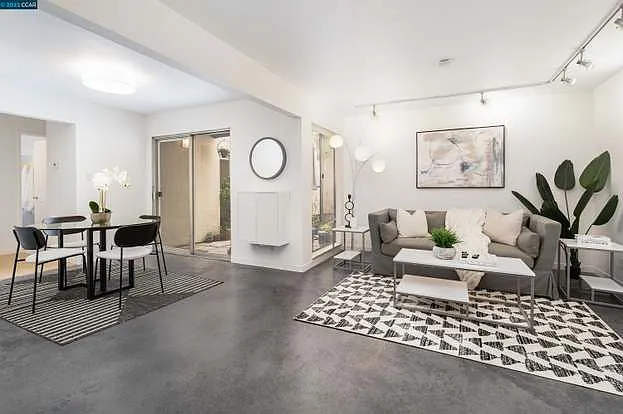 2 bed, 986 sqft, $2,695 — Photo 3