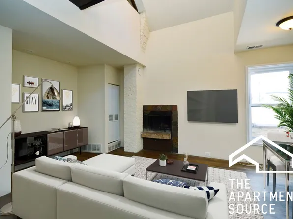 888 W Lill Ave APT 2F, Chicago, IL 60614