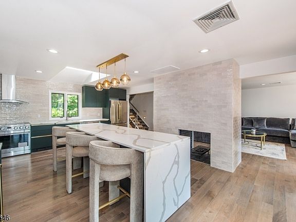 5th image of 28 W Shore Rd