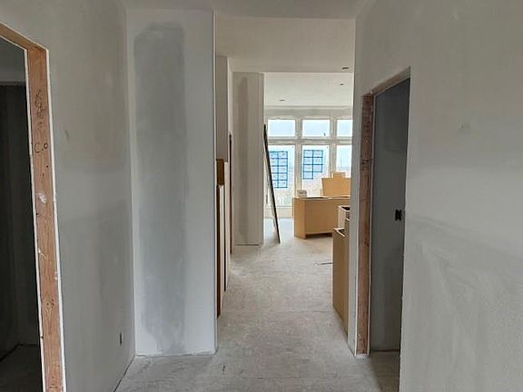 3rd image of 15381 W 173rd Ter
