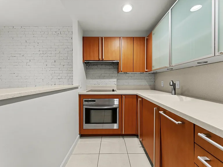 103 Gainsborough St #102 — Photo 17