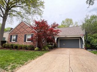 4812 W 66th Ter, Prairie Village, KS 66208