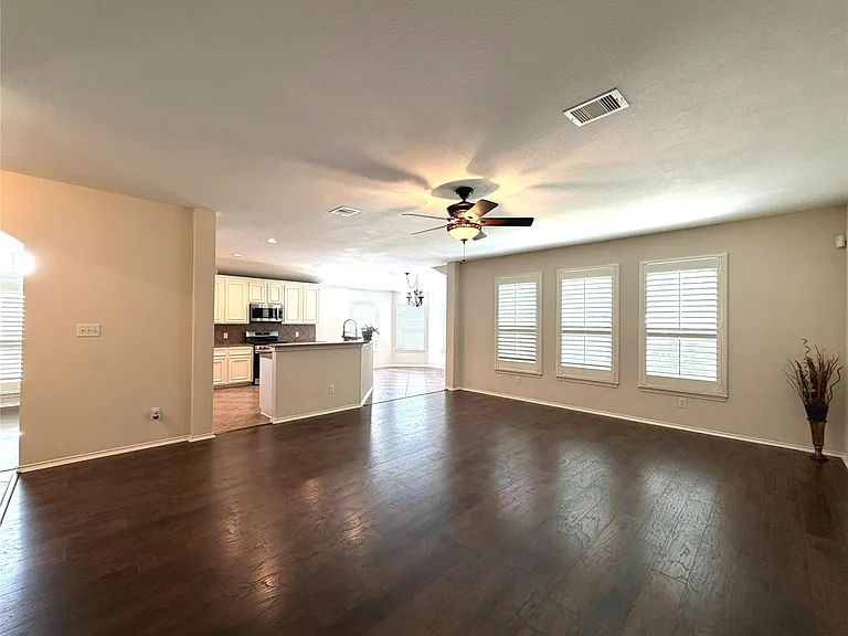 1707 Magnolia Lk — Photo 13