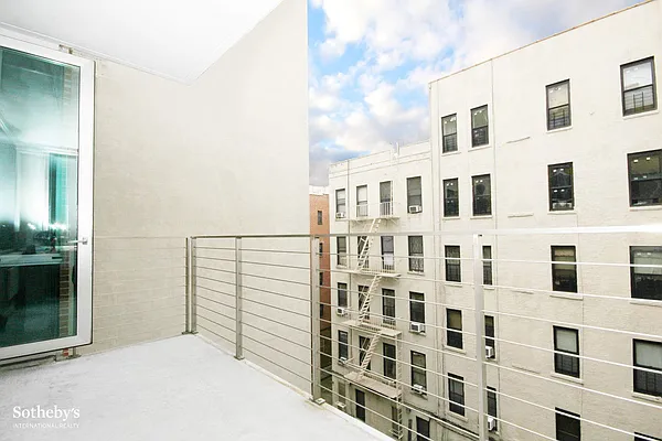 Rented by Sotheby's International Realty | media 17