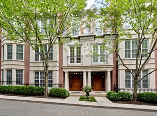 1038 N Western Ave, Lake Forest, IL 60045