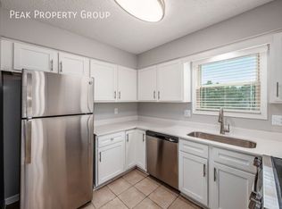 2017 Queensgate Ln, Columbus, OH 43235