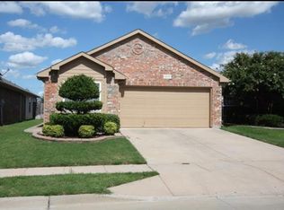 6212 Geneva Ln, Fort Worth, TX 76131