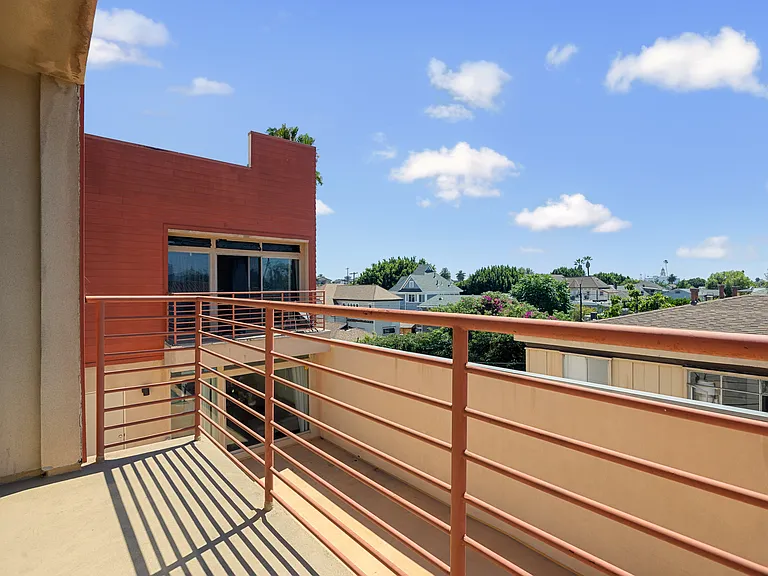 2405 Magnolia Ave — Photo 17