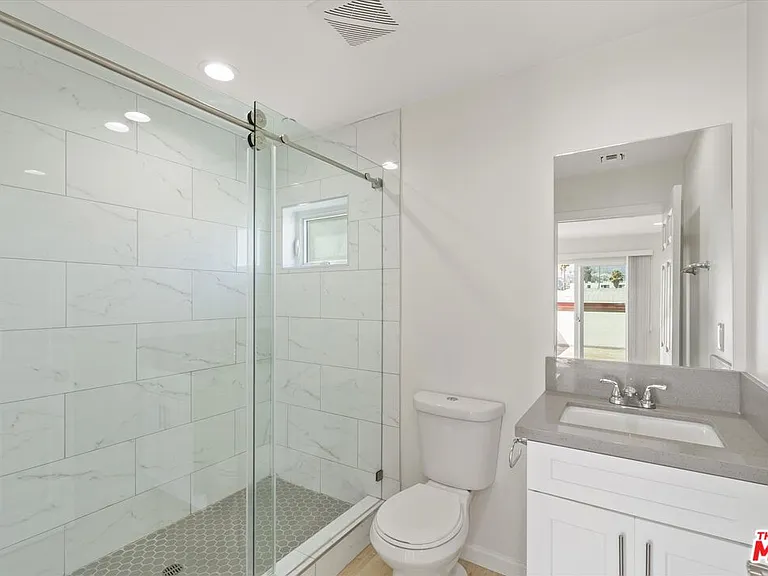 1409 N Hobart Blvd #104 — Photo 15