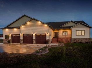 10680 35w St SW, Dickinson, ND 58601