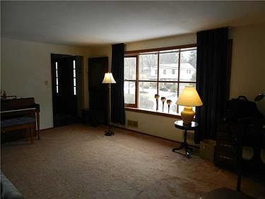 2nd image of 1324 Plantation Dr