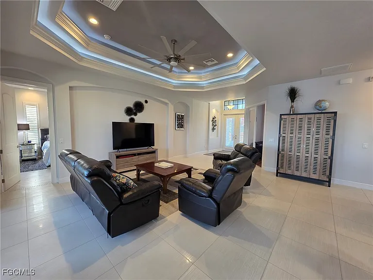 1255 NW 38th Ave — Photo 21