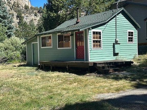 3rd image of 673 Minaret Rd