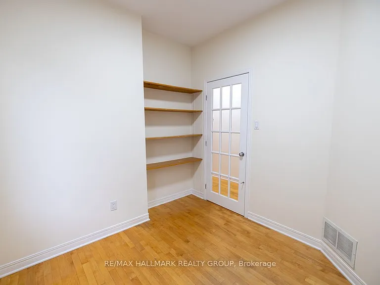 281 Goldridge Dr — Photo 8