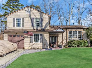 11 Drum Ct, Howell, NJ
