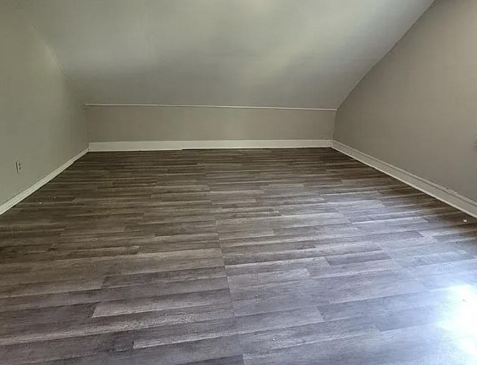 1st image of 1337-1339 W 61st St