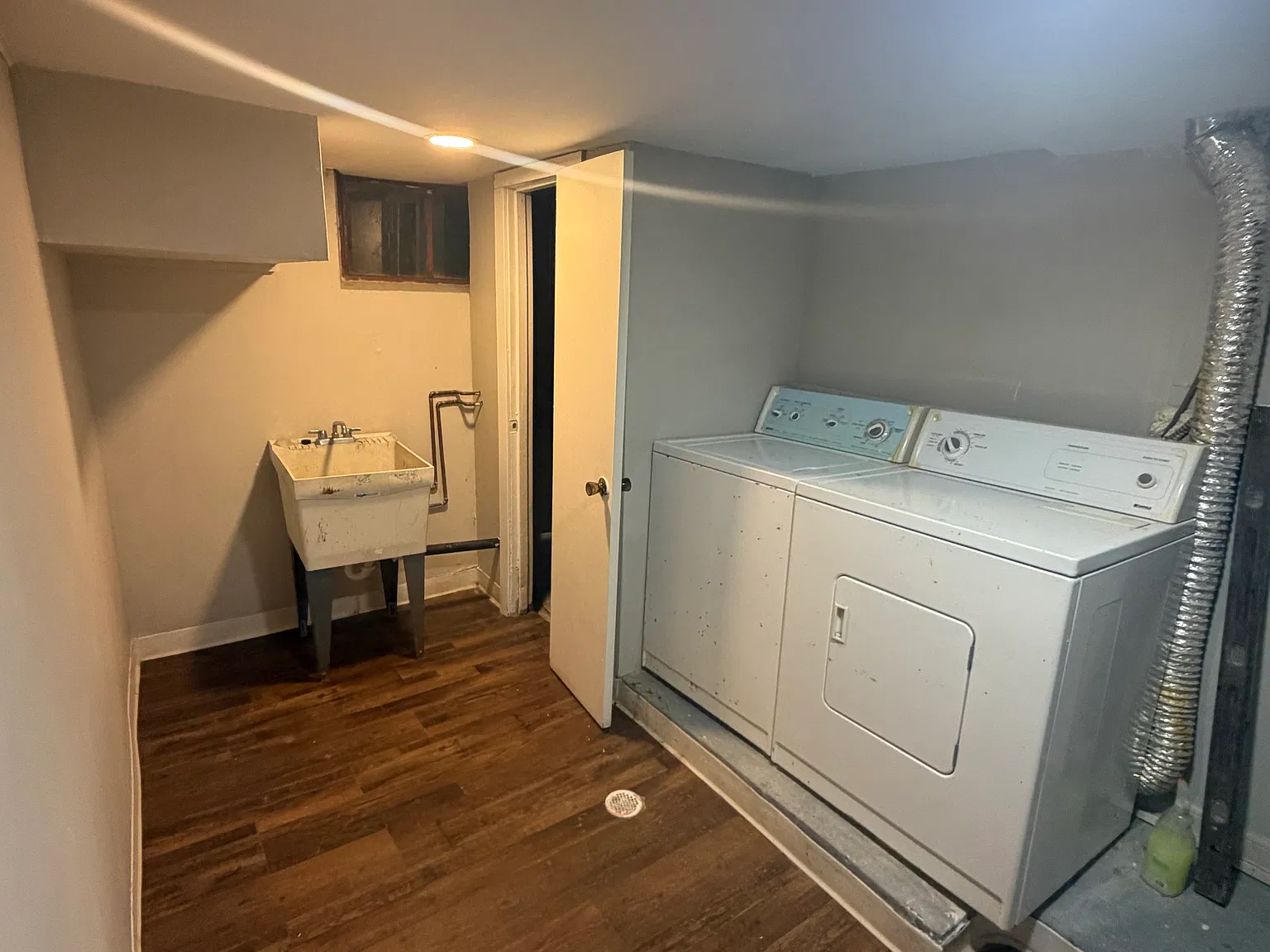 4 bed, 1372 sqft, $3,300 — Photo 4