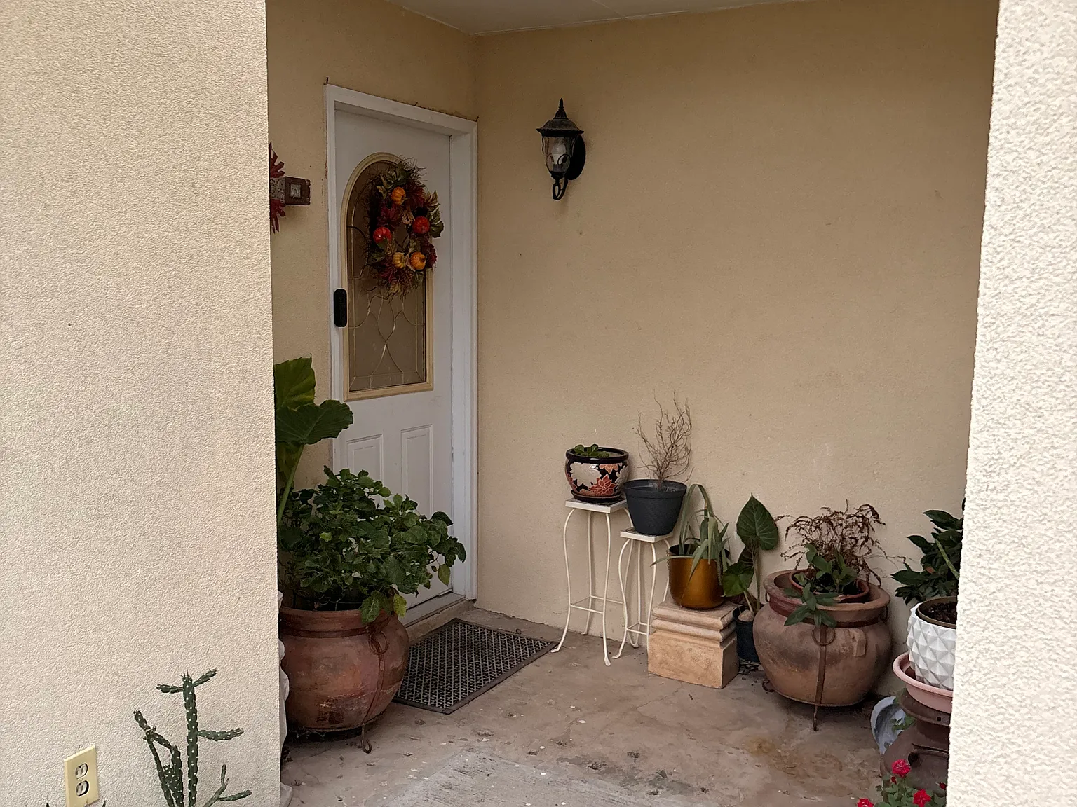 3 bed, 1020 sqft, $1,600 — Photo 2