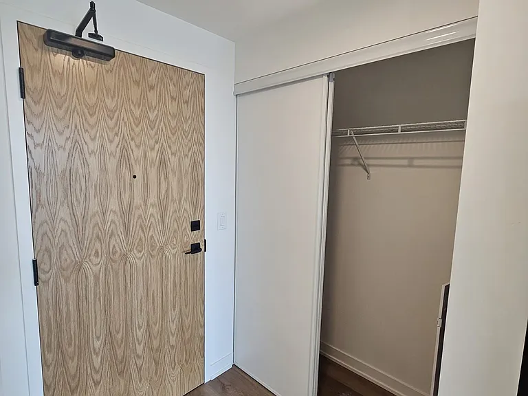 33 Erie Ave #614 — Photo 3