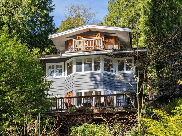 6524 Wellington Ave, West Vancouver, BC V7W 2H9