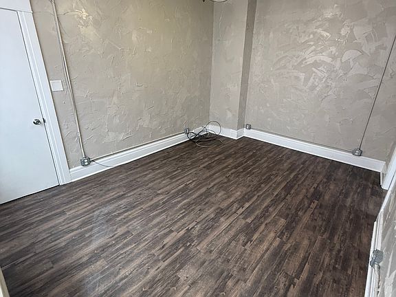 2nd image of 6200 Ballard Ave #2