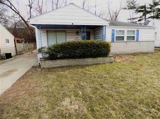 824 Ridgedale Rd, South Bend, IN 46614