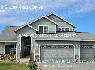 2750 N Silver Creek Dr, Palmer, AK 99645