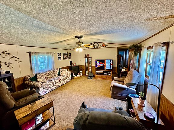 5th image of 8267 Rainbow Dr W