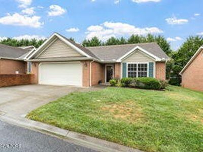 401 Althrope Way #24, Knoxville, TN, 37923