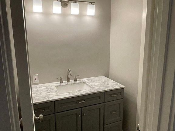 4th image of 5711 Morningside Ave APT 101