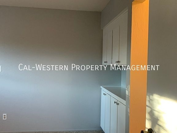 4th image of 880 Willow St APT 6