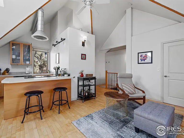 615 Peterson St #3 — Photo 3
