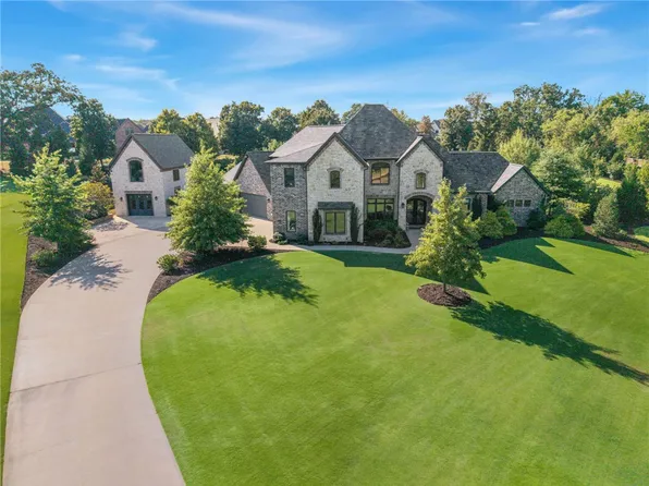 11321 Pembrook Cir, Bentonville, AR 72712