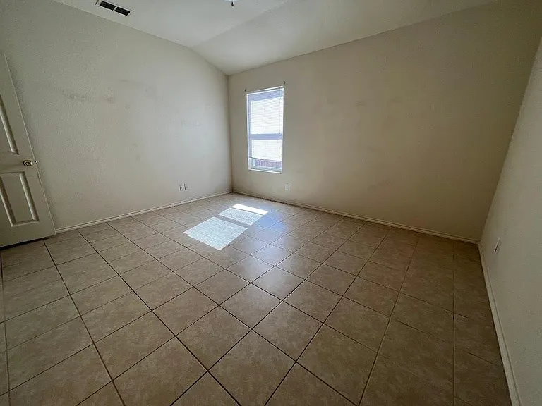 1210 Chaparral St #13B — Photo 22