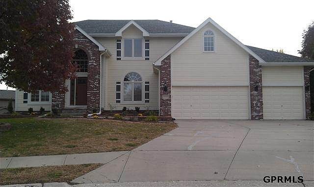 1st image of 14007 Saratoga Cir