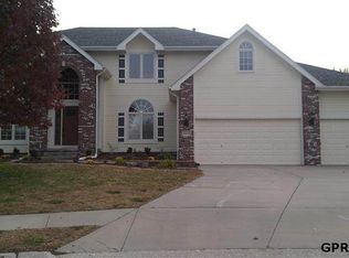 14007 Saratoga Cir, Omaha, NE 68164