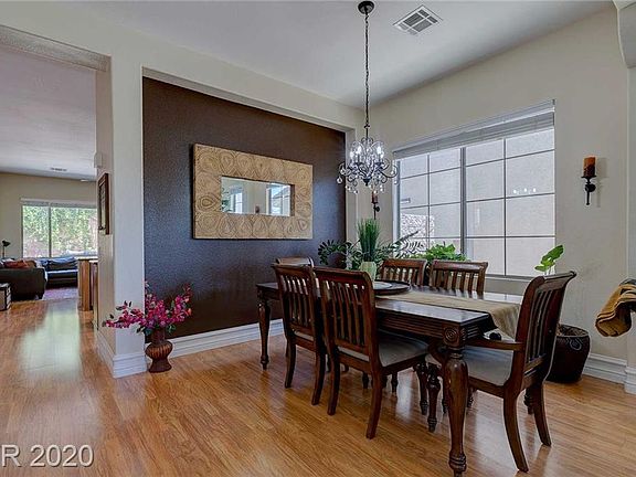 5th image of 11224 Bedford Hills Ave